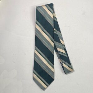Classic Striped Men's Tie in Green and Cream